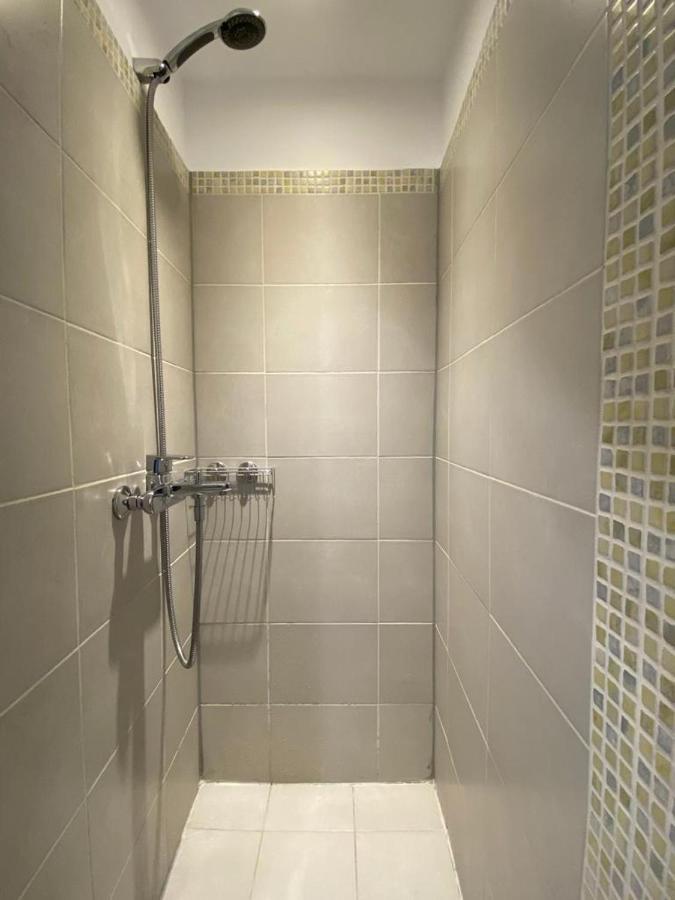 Lovely Apartment In The Heart Of أثينا المظهر الخارجي الصورة